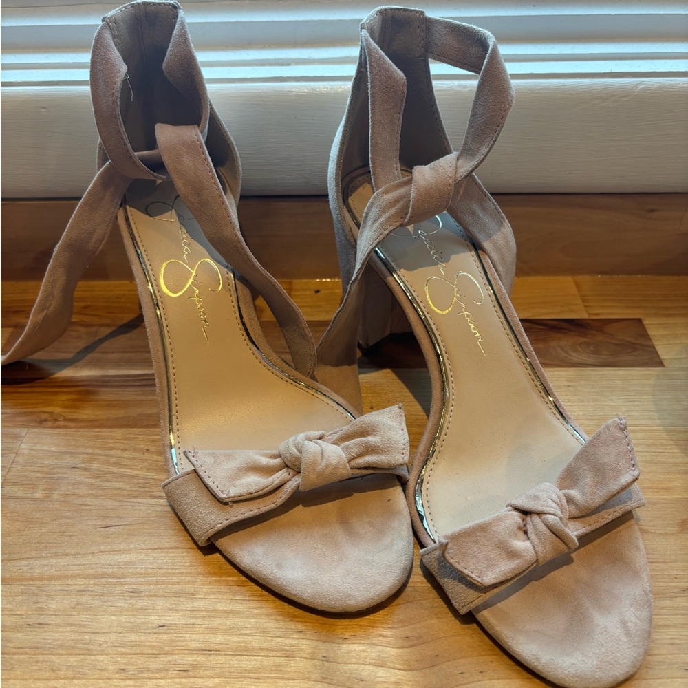 Jessica Simpson Tan Bow Heels